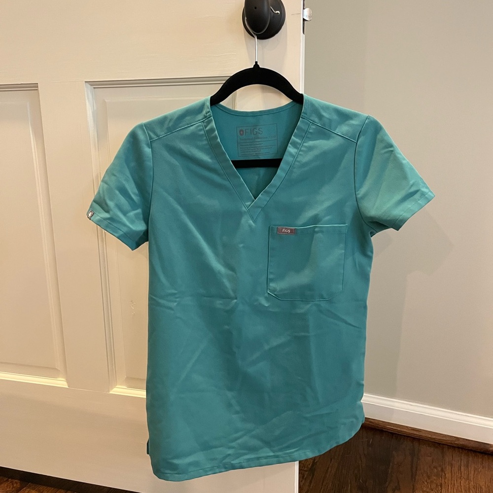 Figs blue scrub set